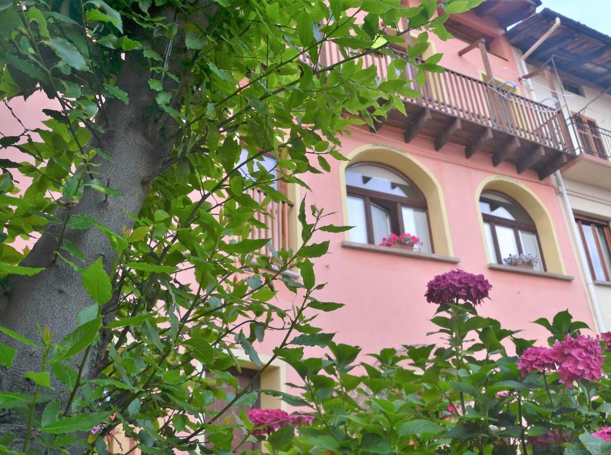 B&B Balcone Del Biellese Pettinengo Eksteriør billede